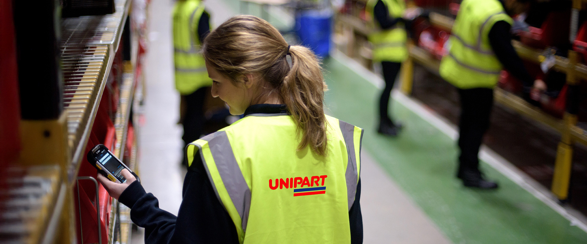 Automotive manufacturer boosts picking efficiency with ‘Hot Movers’ in North America