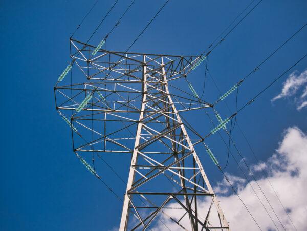 An electricity supply pylon delivering power